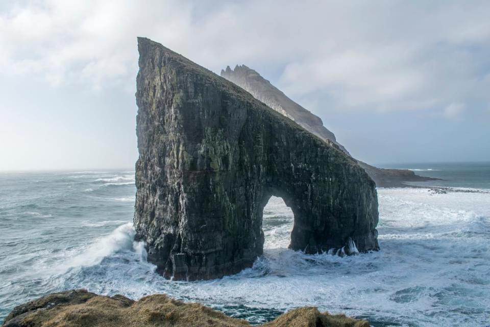 The Old House Close To The Ferry To Mykines Сёрвагур Экстерьер фото